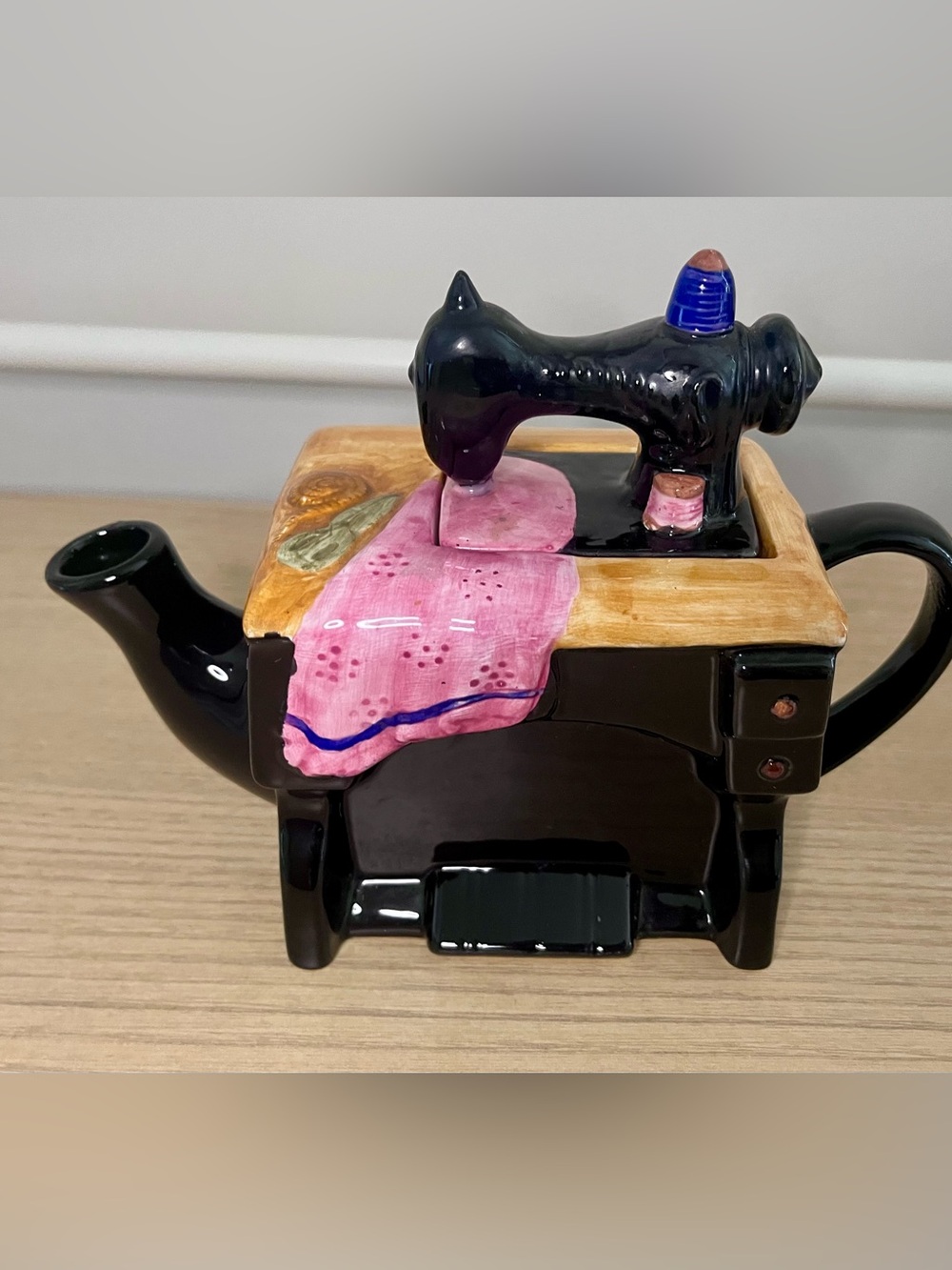 Vintage Novelty Sewing Machine Ceramic Teapot Hand Painted Cardinal Inc